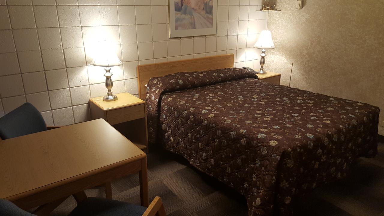 Safari Inn Motel Swift Current Dış mekan fotoğraf